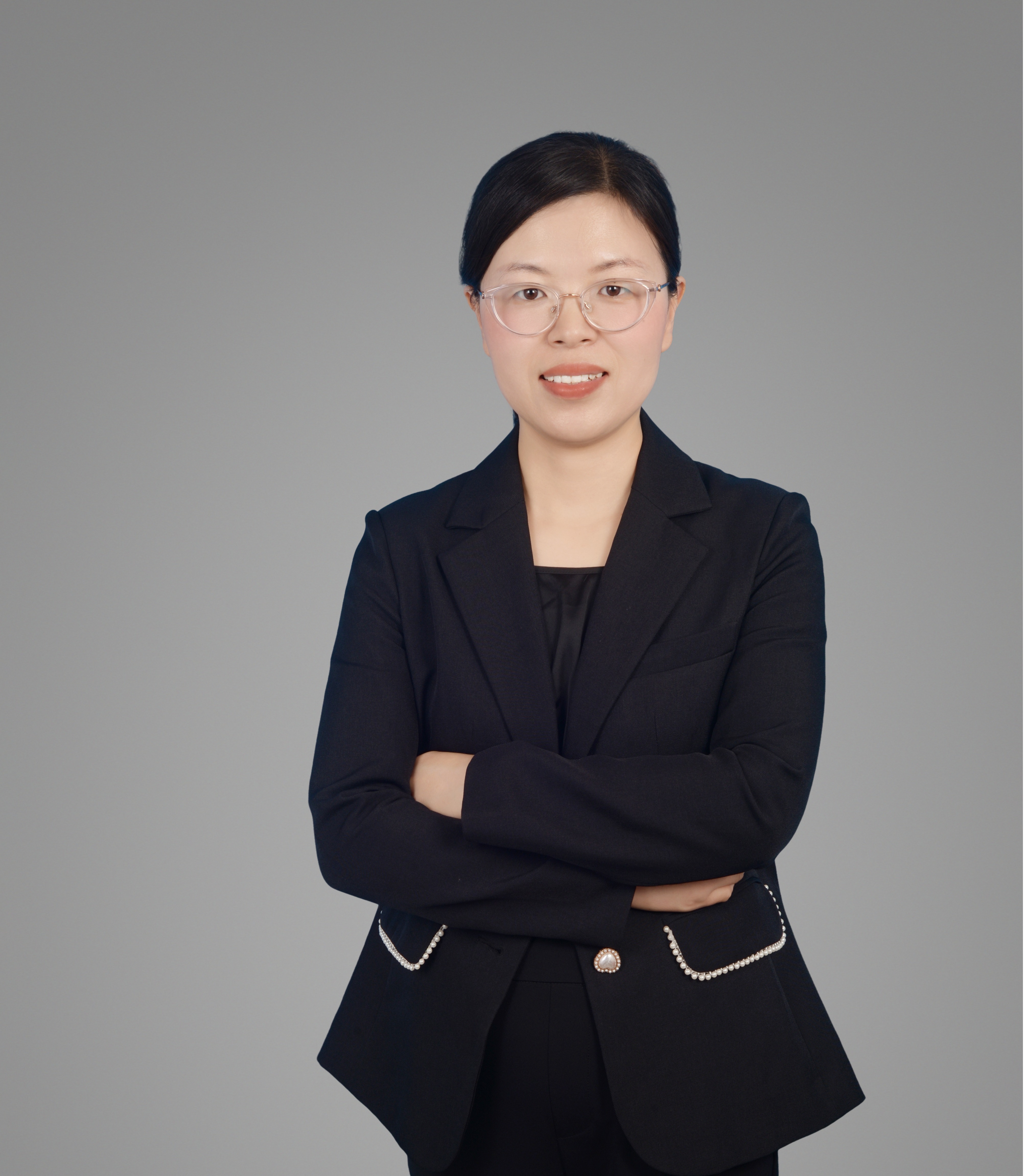 邓丹丹 | 党建业务“双肩挑”  匠心育人...